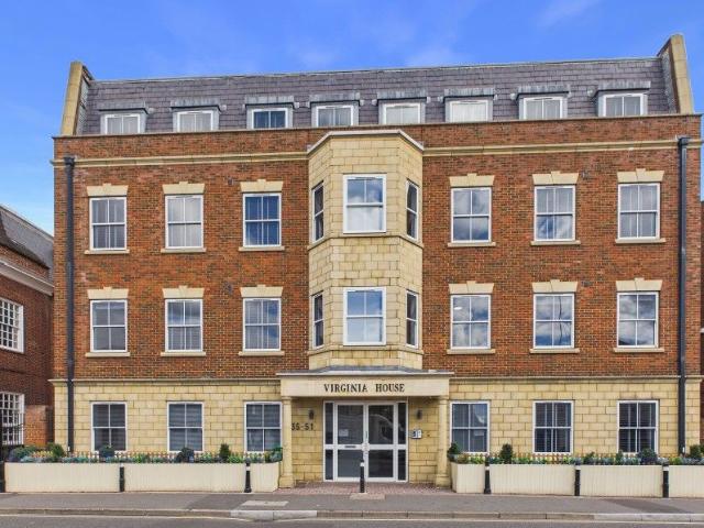 Apartment for rent in Egham, Runnymede
