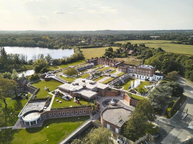 Apartment for rent in Thorpe, Row Town