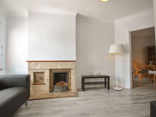 Apartment to rent in Bluebell, North Tipperary