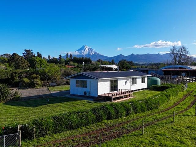 House for rent in Egmont Village, New Plymouth District