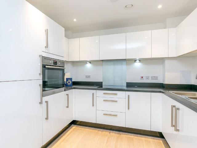 Apartment for rent in Hale Village, Tottenham Hale