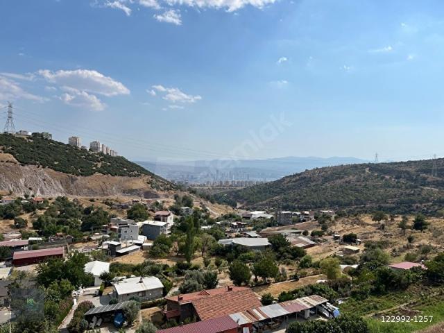 Bornova, İzmir içerisinde satılık mülk