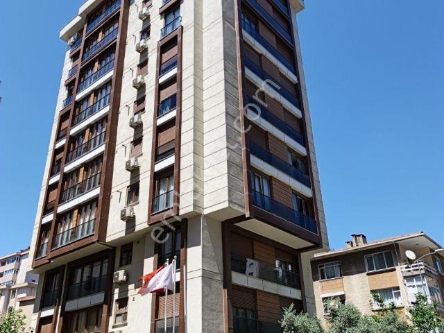 Kadiköy, İstanbul içerisinde kiralık mülk