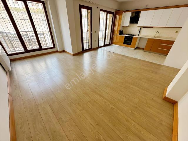 Bayraklı TOKİ konutları, Bayraklı içerisinde kiralık mülk