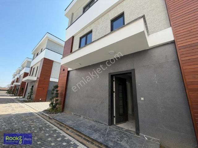 Karapınar Mahallesi, Adapazarı içerisinde satılık Villa