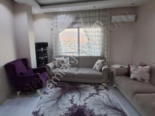 Bayrakli, İzmir içerisinde kiralık mülk