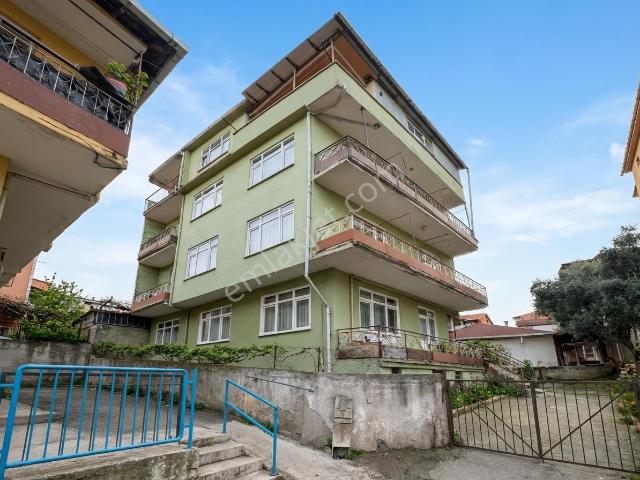 İzmit, Kocaeli içerisinde satılık Bina