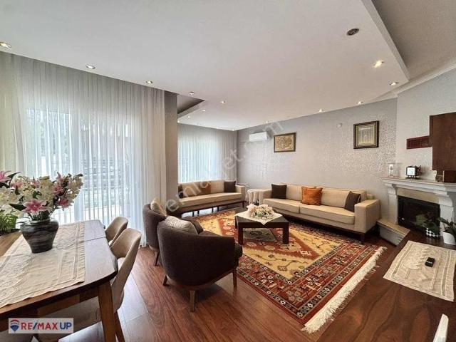 Buca, İzmir içerisinde kiralık Villa