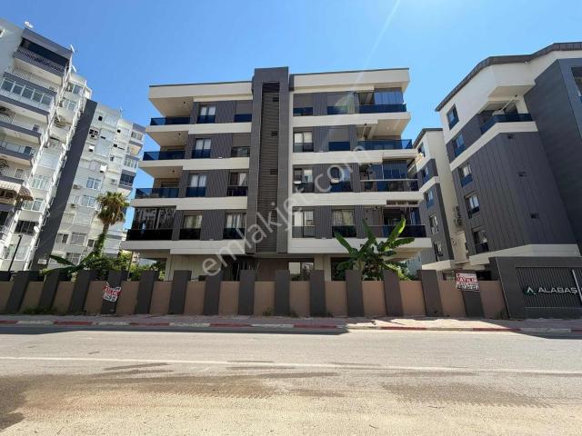 Antalya, Muratpaşa içerisinde satılık mülk
