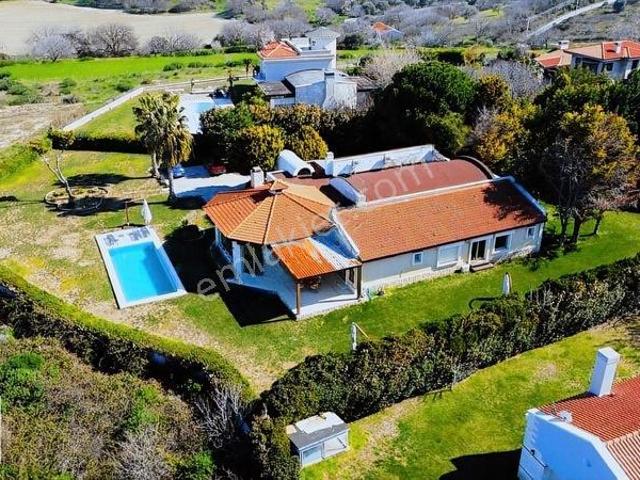 Urla, İzmir içerisinde satılık Villa