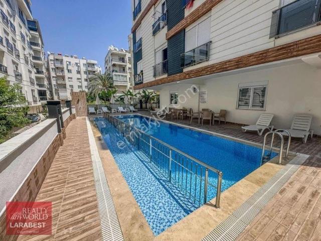 Antalya, Muratpaşa içerisinde kiralık mülk