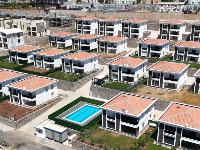 Yenişehir içerisinde satılık Villa
