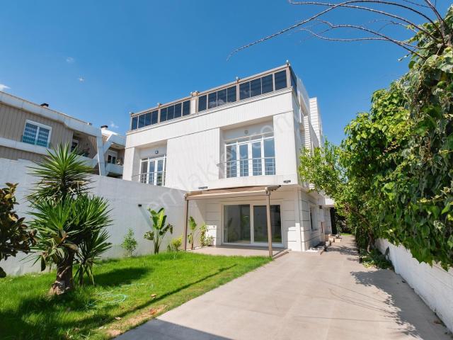 Muratpaşa, Antalya içerisinde satılık Villa