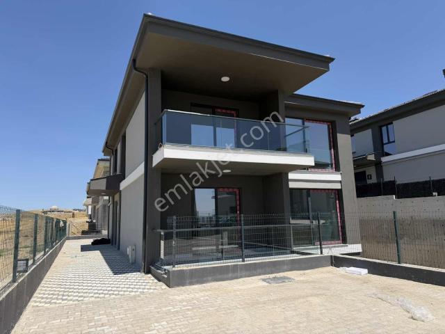 Yenimahalle, Ankara içerisinde satılık Villa