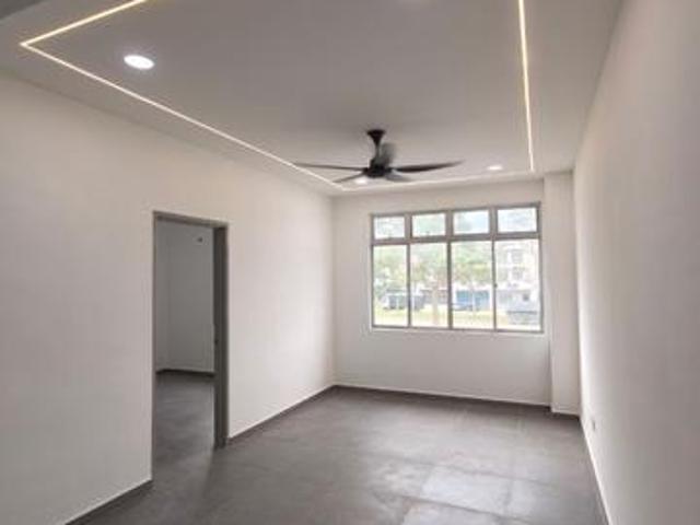 Flat for sale in Ulu Tiram, Johor