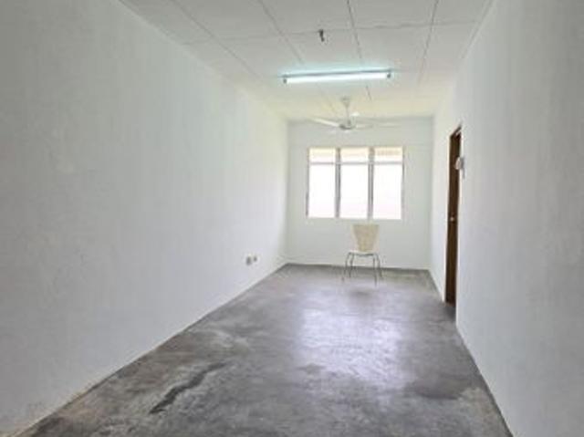 Flat for sale in Ulu Tiram, Johor