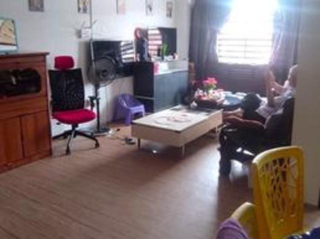 Flat for sale in Ulu Tiram, Johor