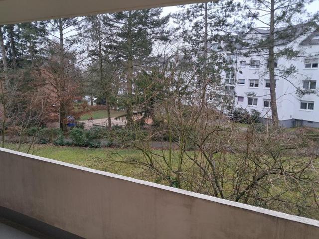 Wohnung kaufen in Schwalbach, Hessen