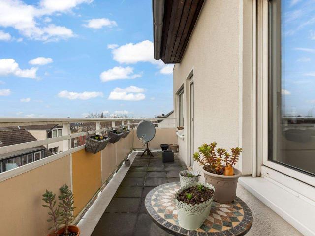 Wohnung kaufen in Niehl, Köln