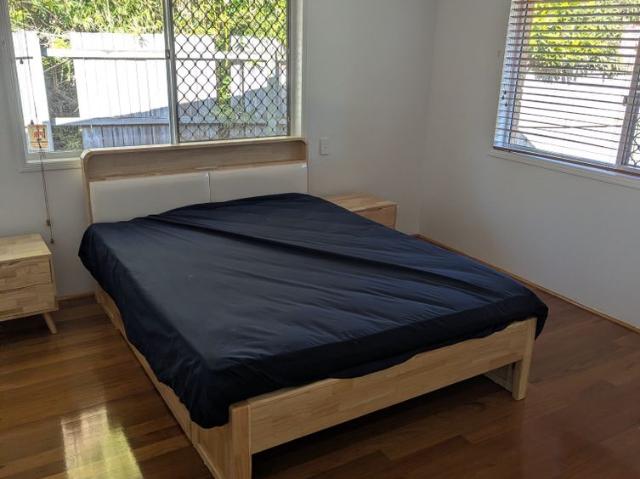 Room for rent in Eight Mile Plains, Greater Brisbane
