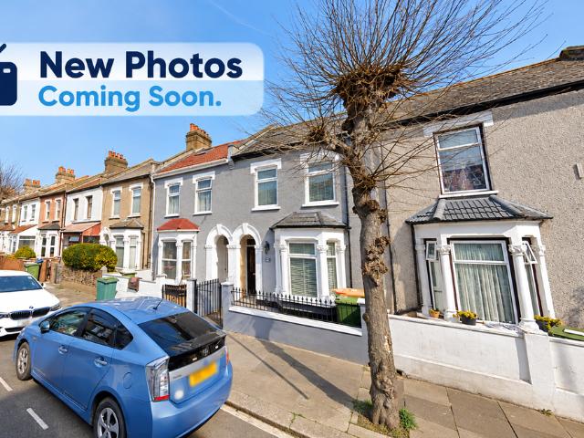 Apartment for rent in Little Ilford, Greater London