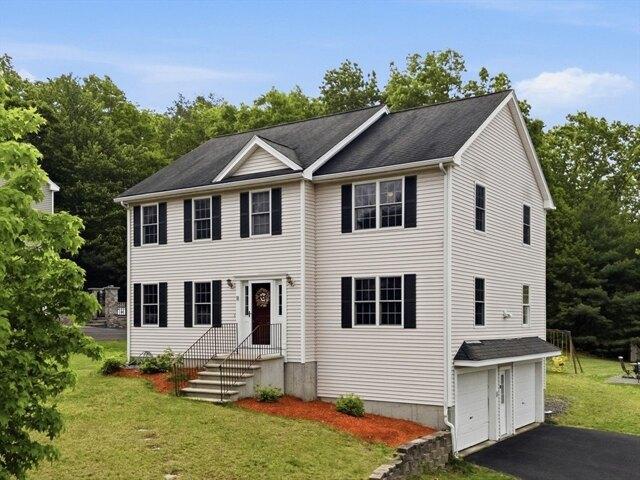 House for sale in Clinton, Massachusetts