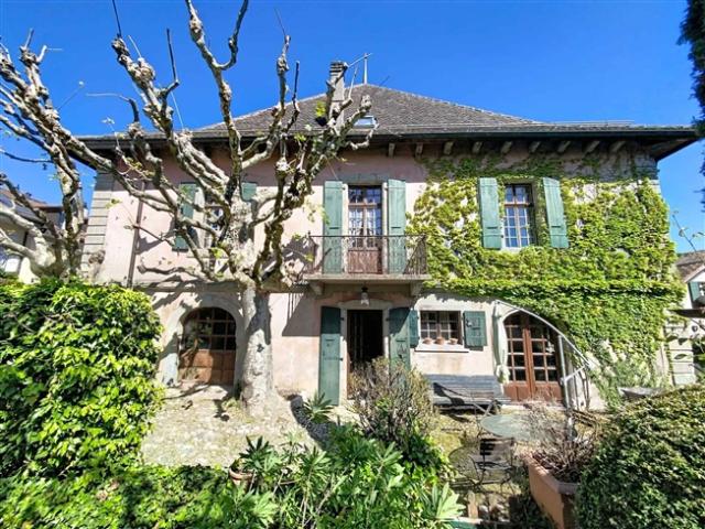 Einfamilienhaus kaufen in Féchy, Waadt