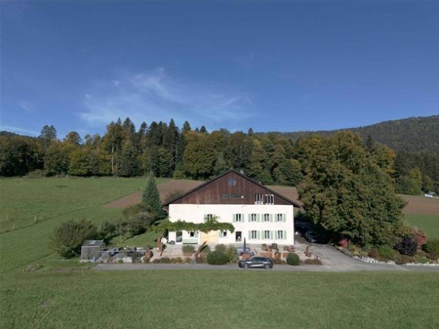 Bauernhaus kaufen in Lignières