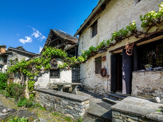 Haus kaufen in Cevio, Tessin