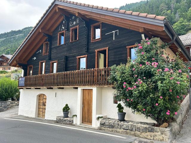 Reihenfamilienhaus kaufen in Conthey, Wallis