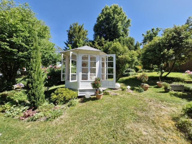 Villa kaufen in Weiler ob Helfenstein, Baden-Württemberg