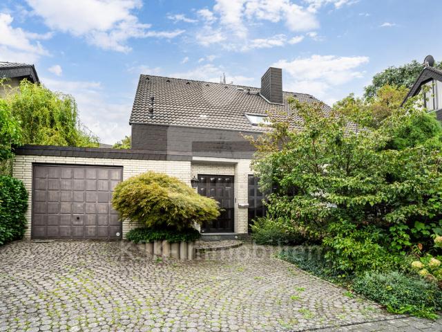 Villa kaufen in Buchholz, Kerpen