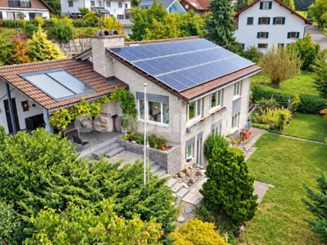 Einfamilienhaus kaufen in Pfäffikon (SZ), Zürich