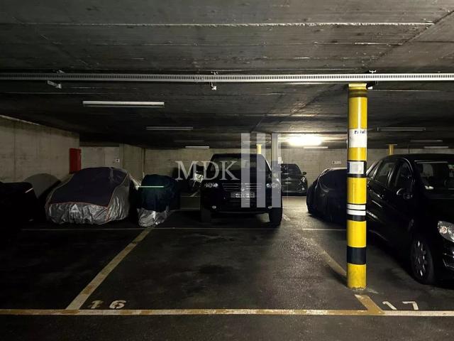 Garage mieten in Choëx, Monthey