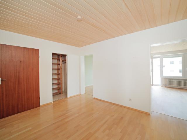 Wohnung kaufen in Unterföhring, Bayern