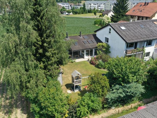 Einfamilienhaus kaufen in Oberkulm, Aargau