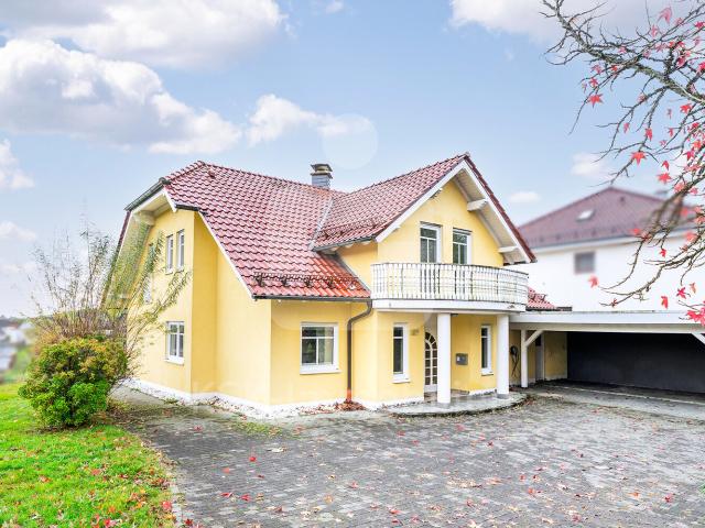 Villa kaufen in Marienfeld, Much