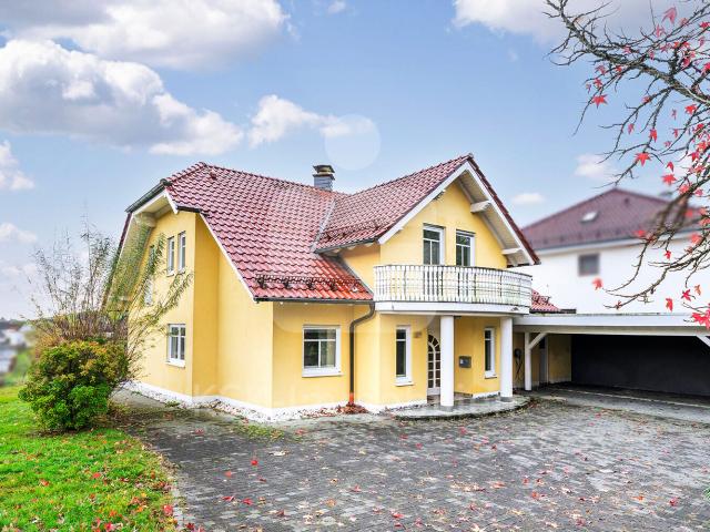 Villa kaufen in Marienfeld, Much