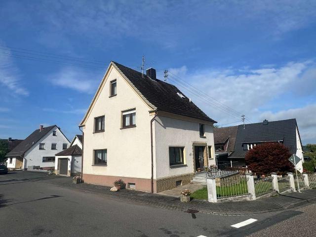 Haus kaufen in Fluterschen, Landkreis Altenkirchen (Westerwald)
