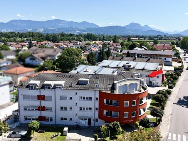 Dachgeschosswohnung kaufen in Aising, Rosenheim