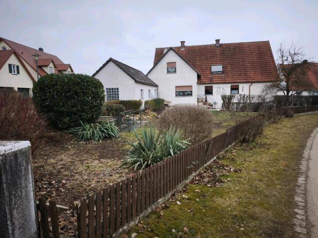 Haus kaufen in Lierheim, Möttingen