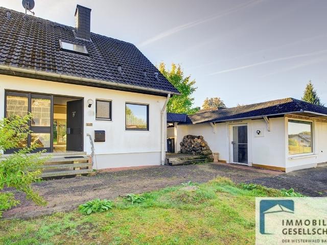 Villa kaufen in Weyerbusch, Rheinland-Pfalz