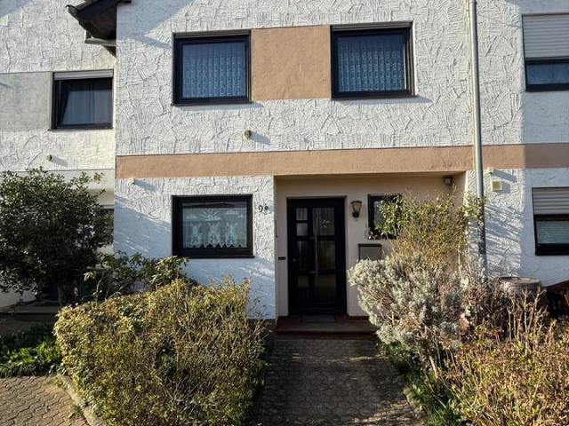 Haus kaufen in Warth, Hennef