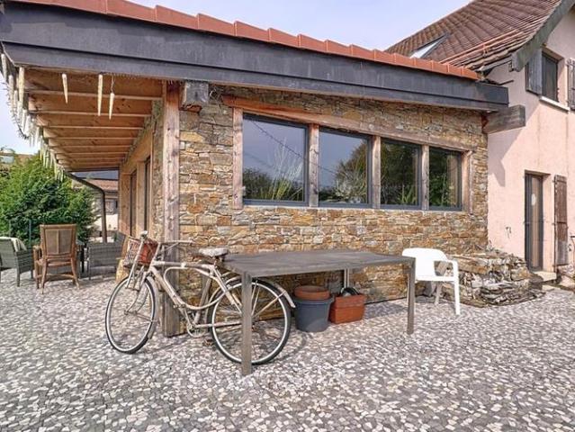 Haus kaufen in Cossonay-Ville, Waadt