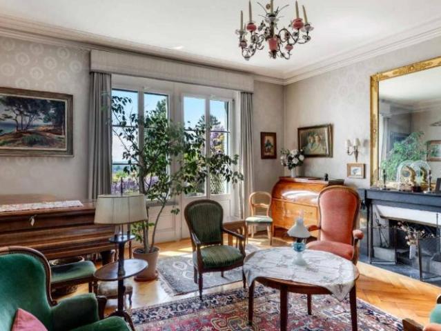 Haus kaufen in Crissier, Waadt