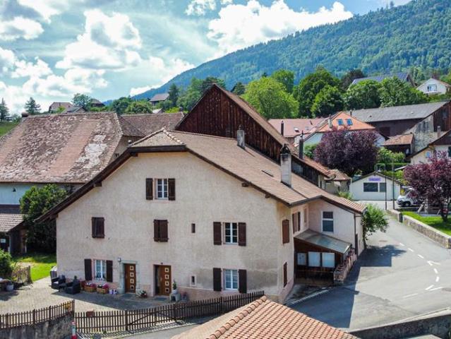 Haus kaufen in L Abergement, Waadt