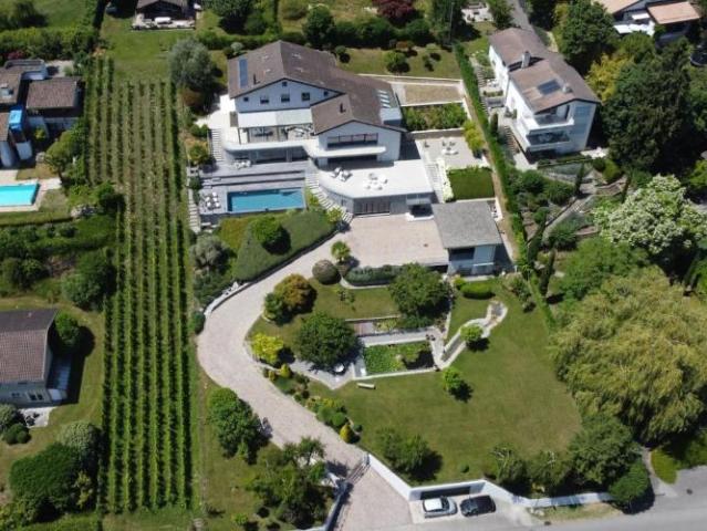 Haus kaufen in Crans-près-Céligny, Waadt