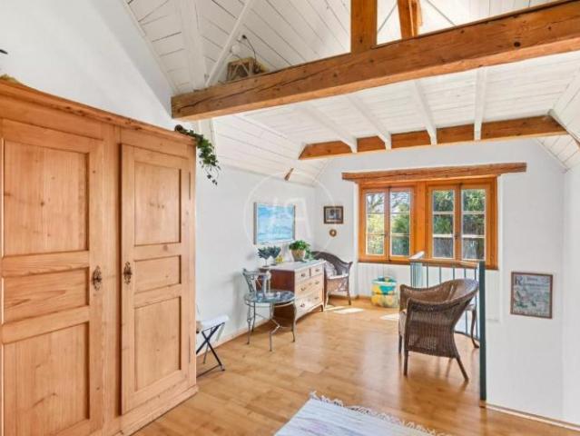 Haus kaufen in Essertines-sur-Rolle, Waadt