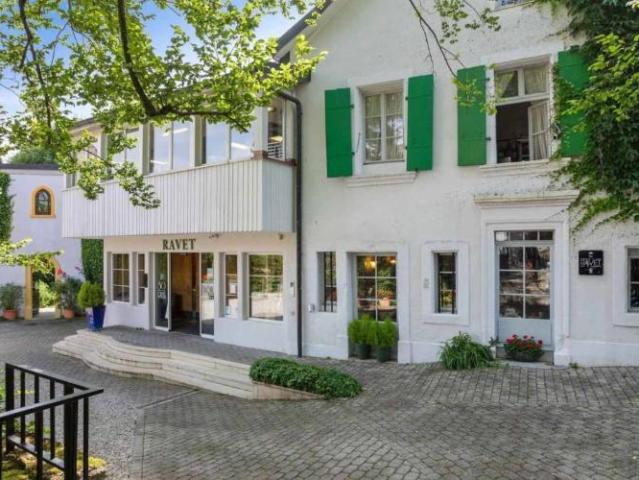 Haus kaufen in Vufflens-Château, Waadt