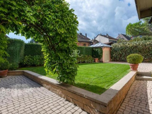 Haus kaufen in Aubonne, Waadt